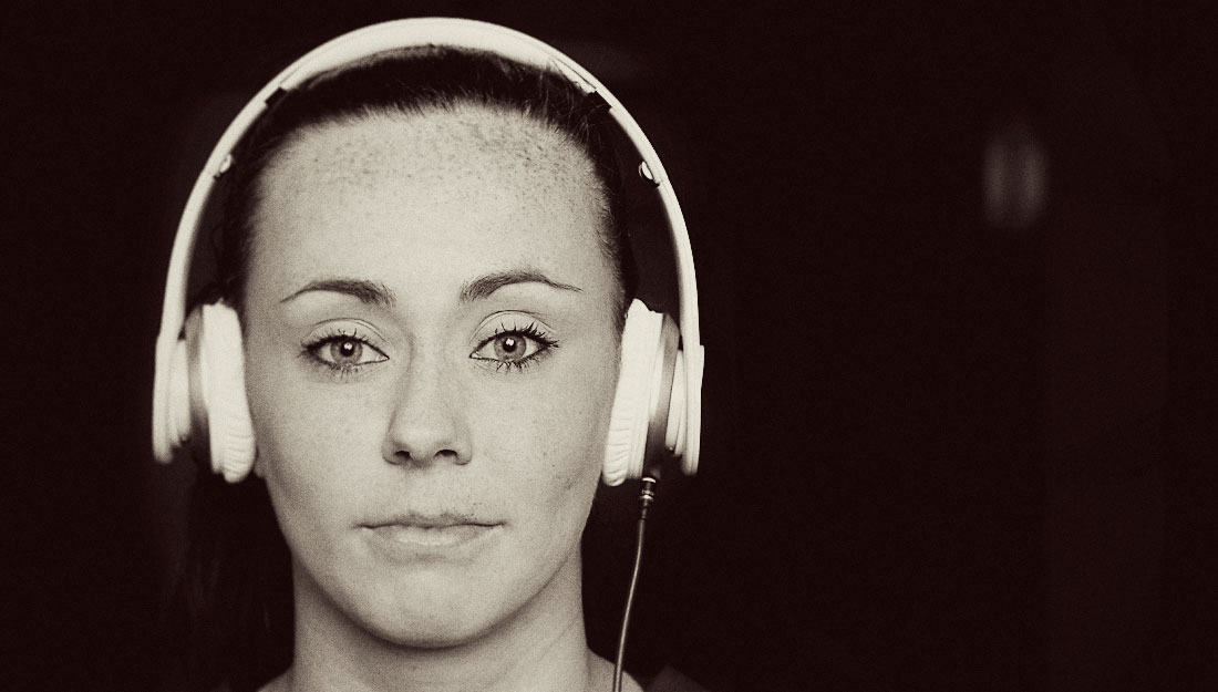 girl with headphones