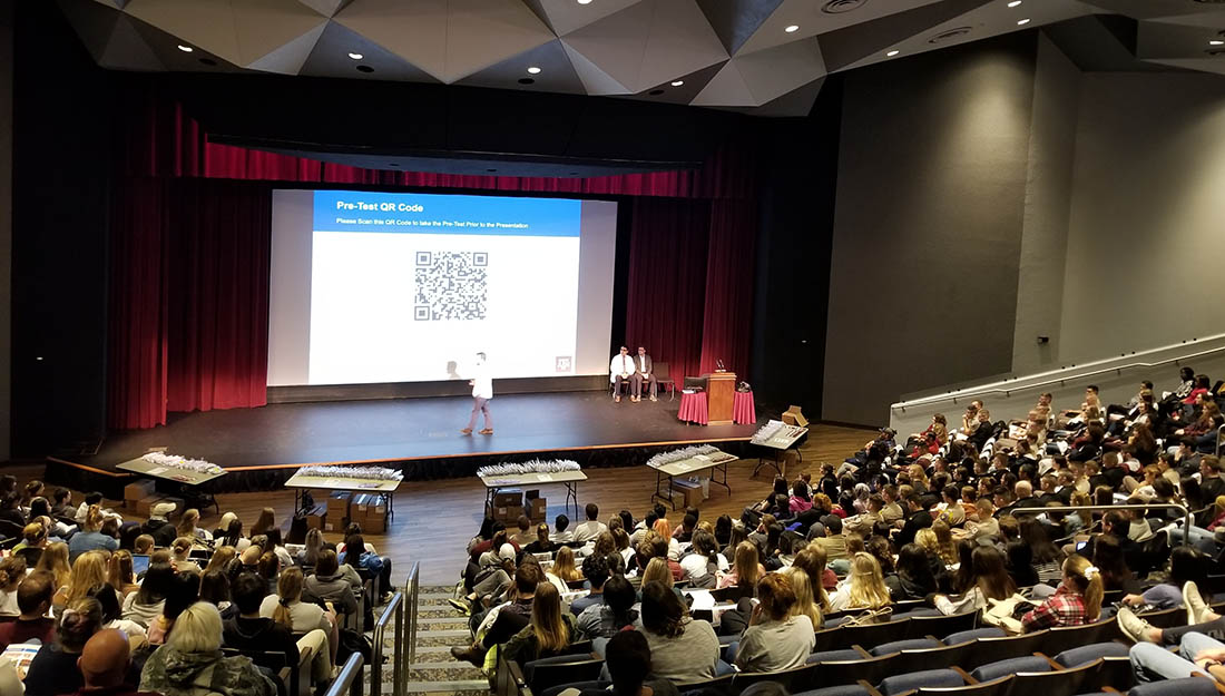 naloxone training in lecture large room